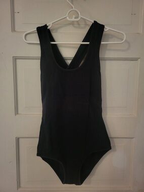 ARQ Cleo Leo in Navy, Size M